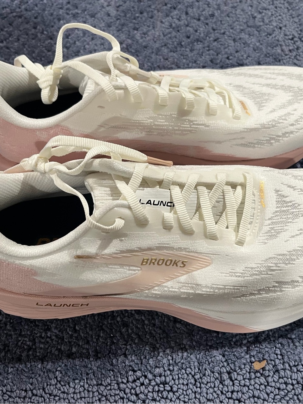 Brooks Launch Women's Running Shoes - White & Light Pink